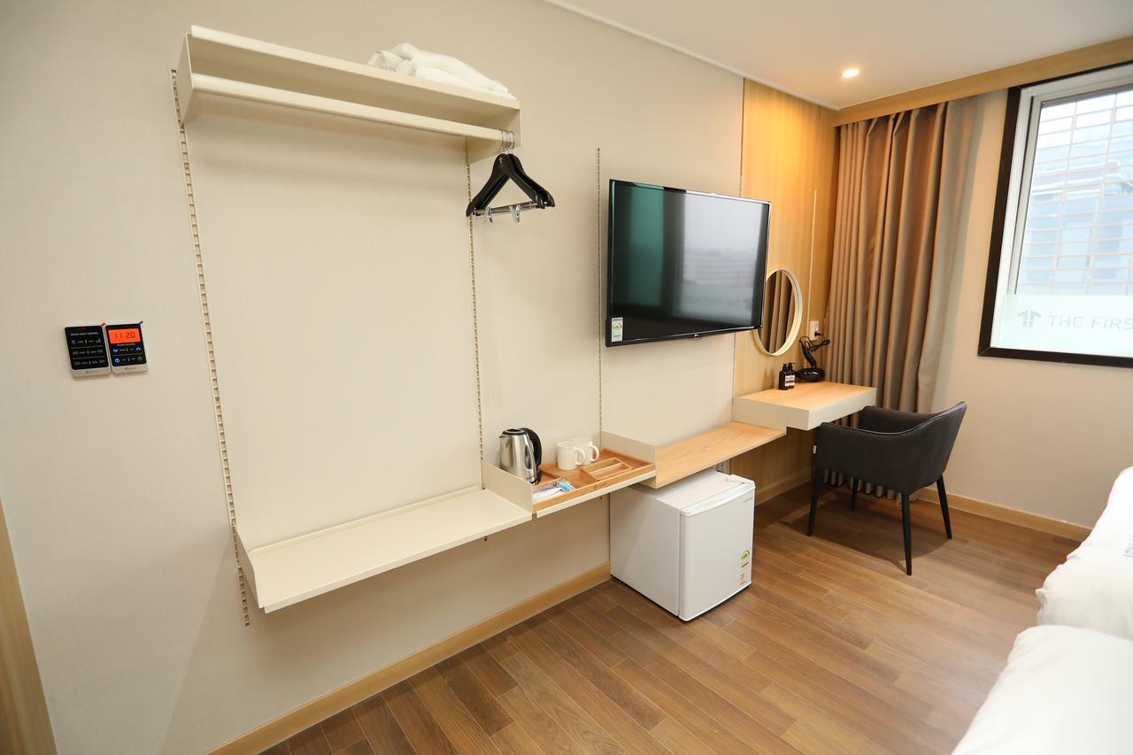 The First Hotel Changwon Exterior photo
